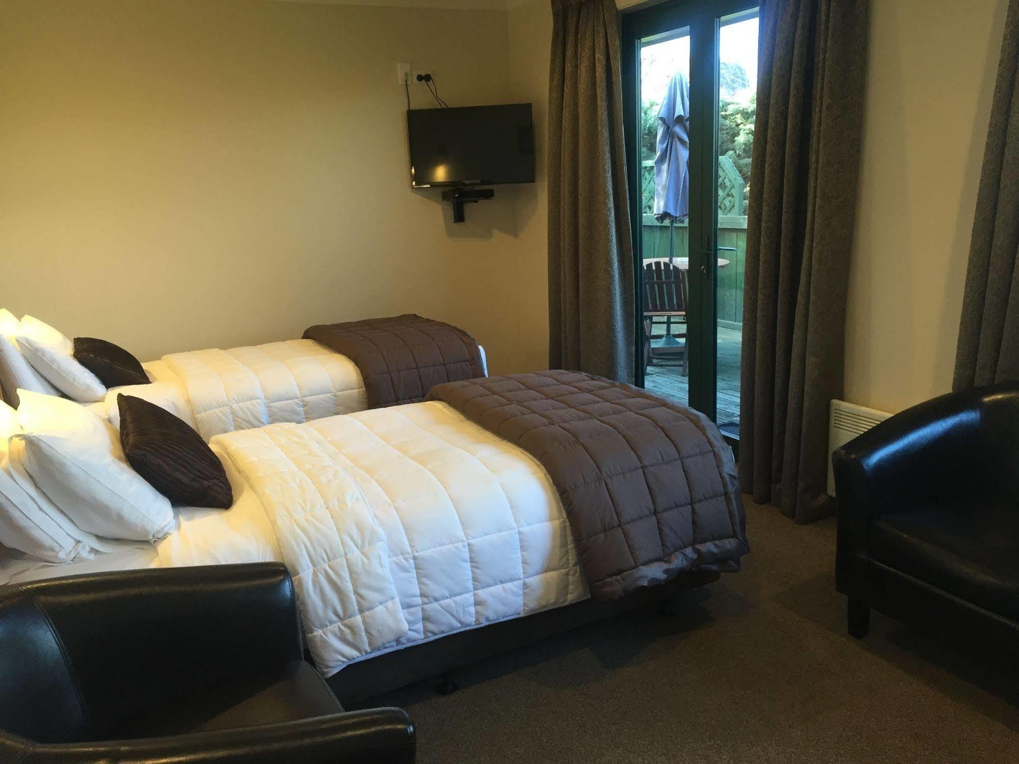 Lake Roxburgh Lodge Ngoại thất bức ảnh
