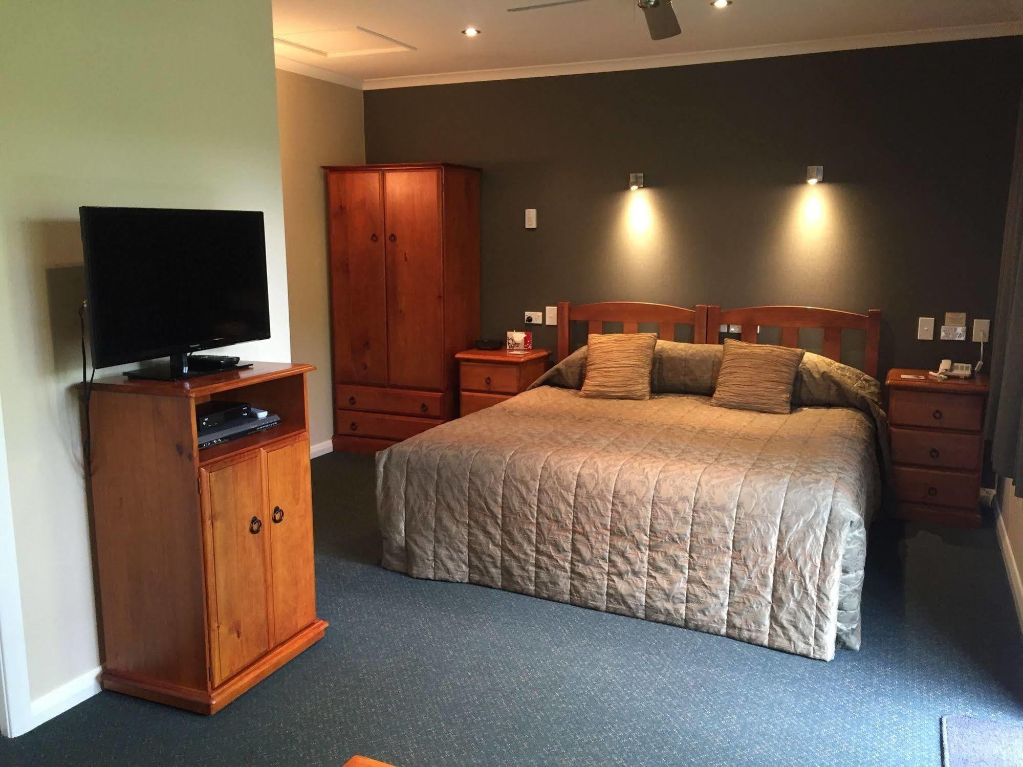 Lake Roxburgh Lodge Ngoại thất bức ảnh